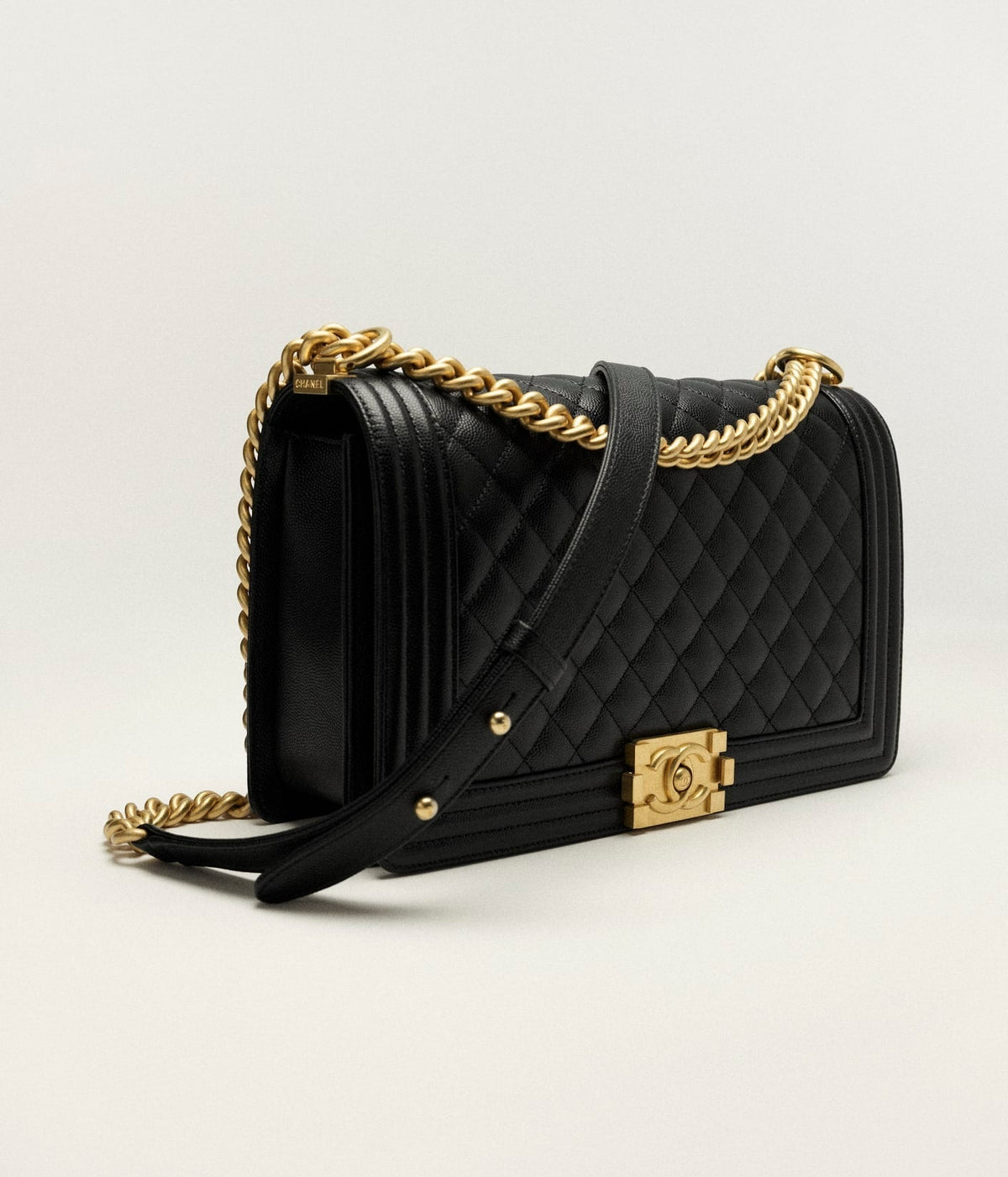 GRAND SAC BOY CHANEL